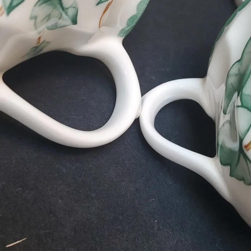#25 Ivy Leaf Pattern Milk Jug and Sugar Bowl | Creamer Sugar Made in England